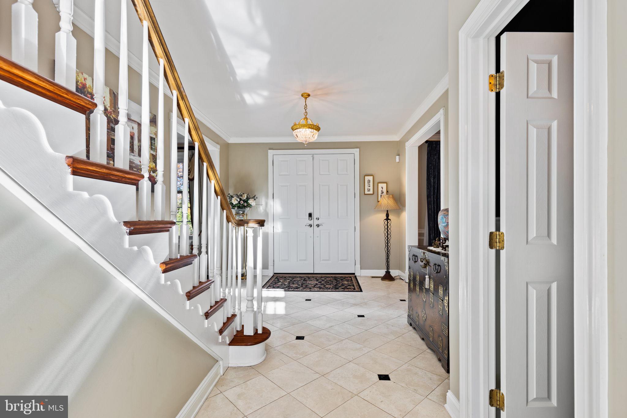 2 Bayberry Cir