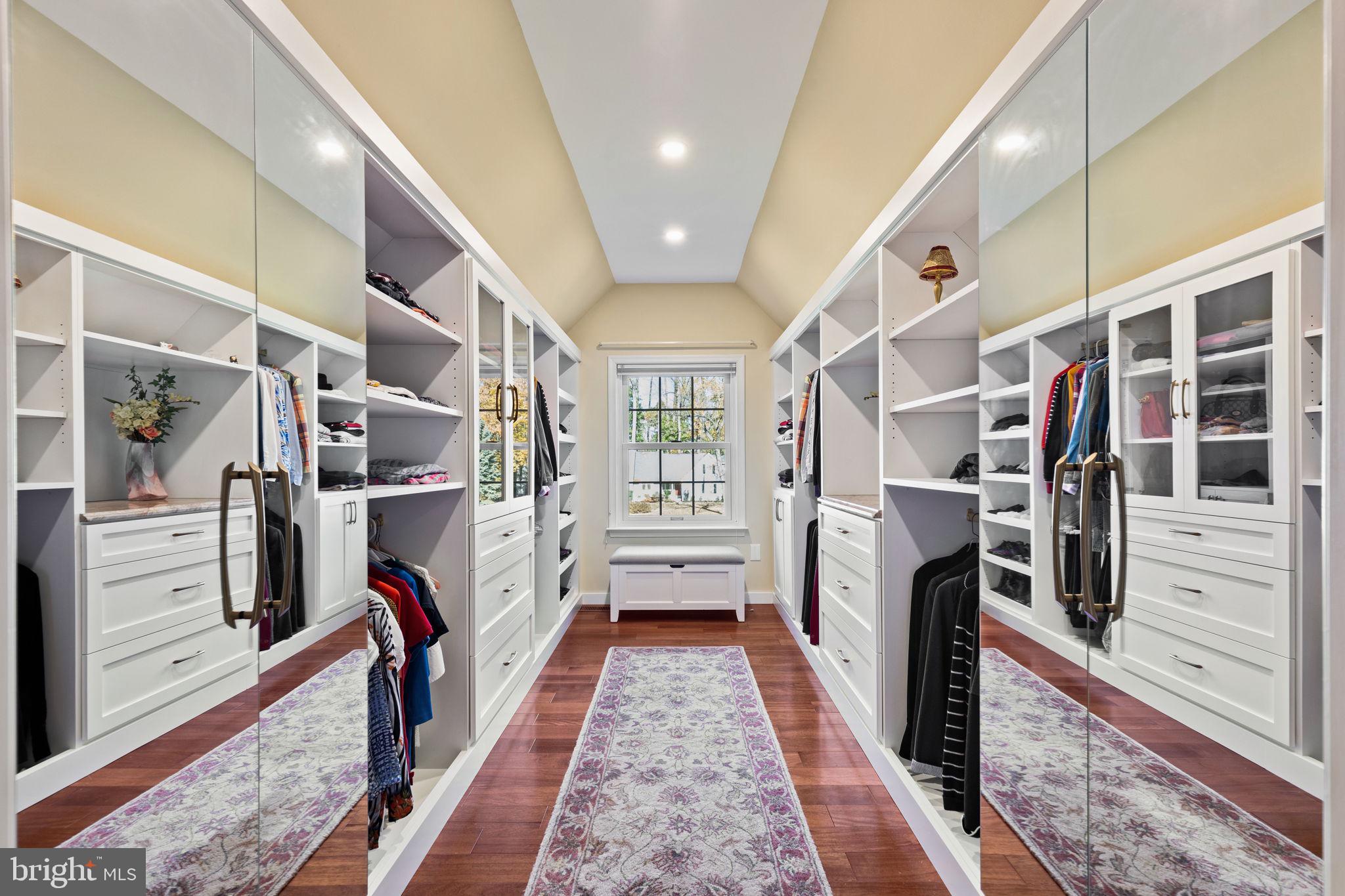 2 Bayberry Cir