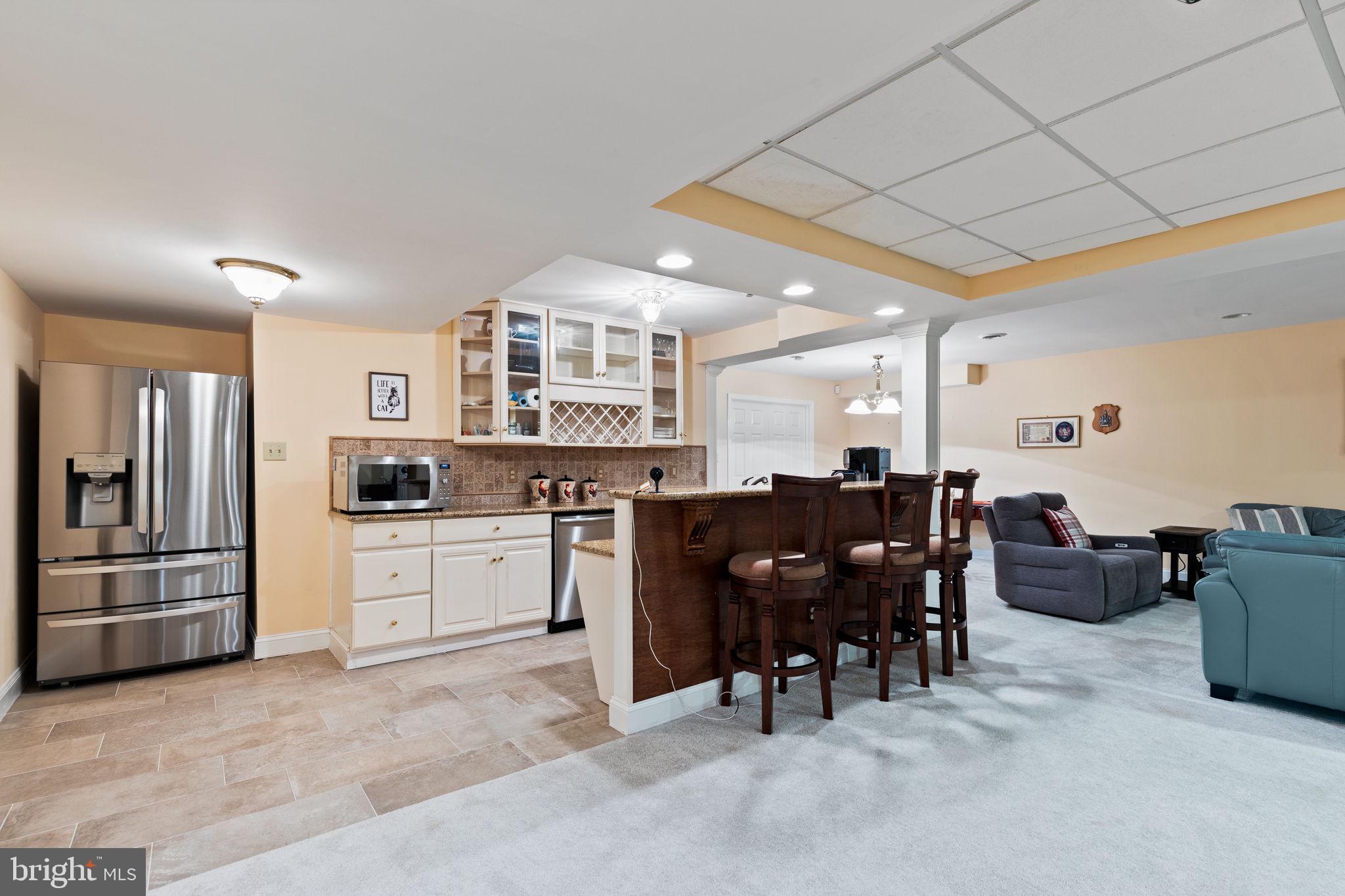 2 Bayberry Cir