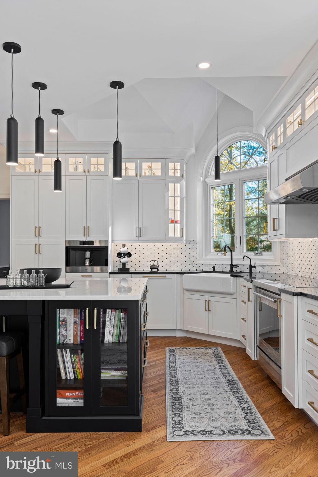 2 Bayberry Cir