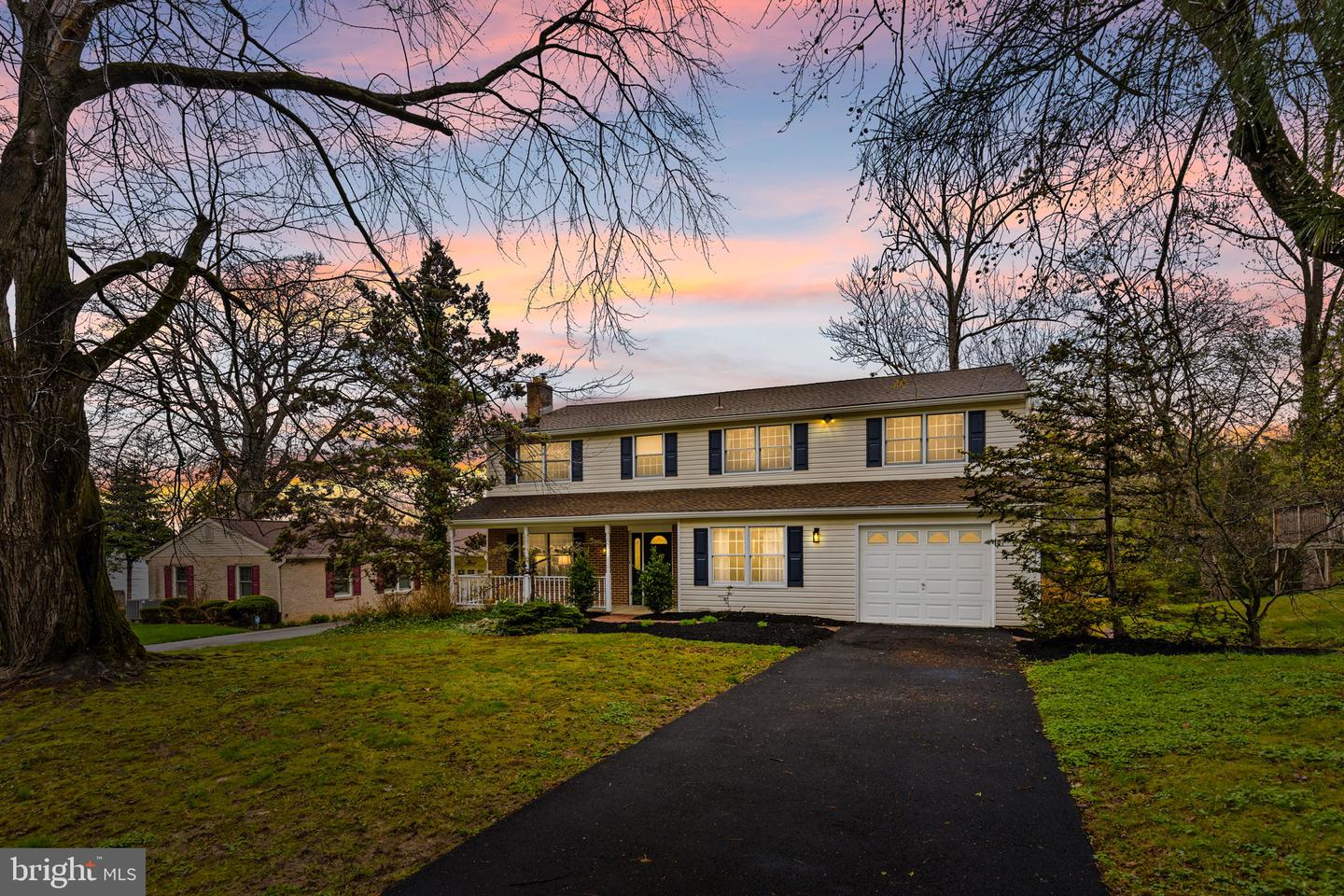 715 Falcon Dr