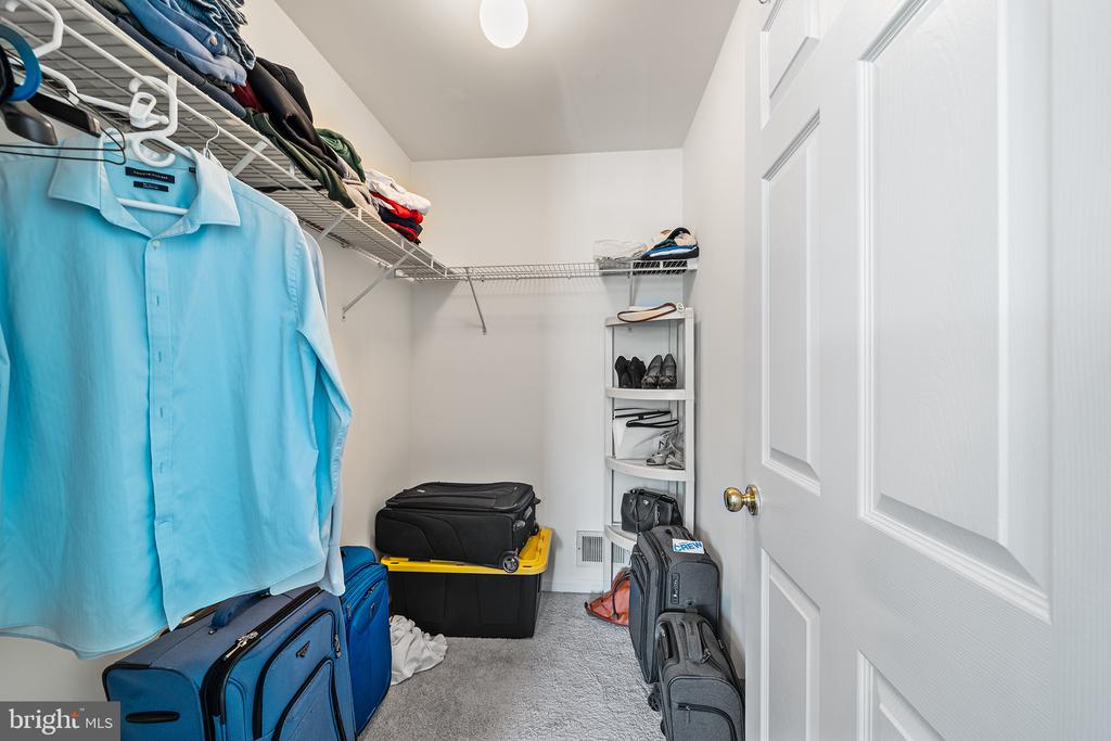 421 FORT HILL CIR