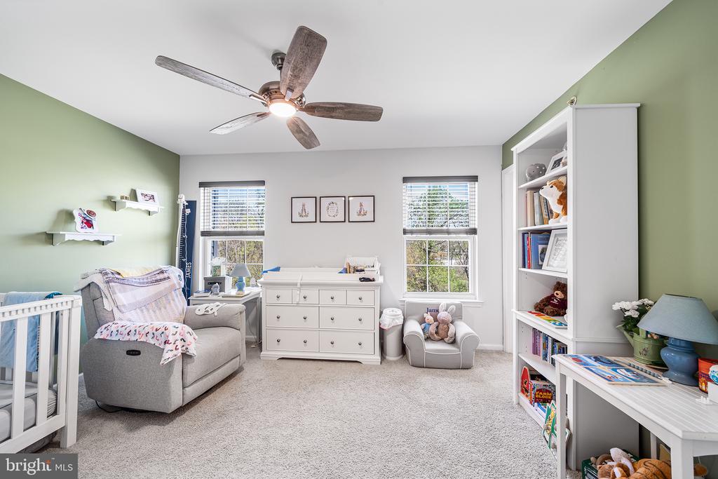 421 FORT HILL CIR