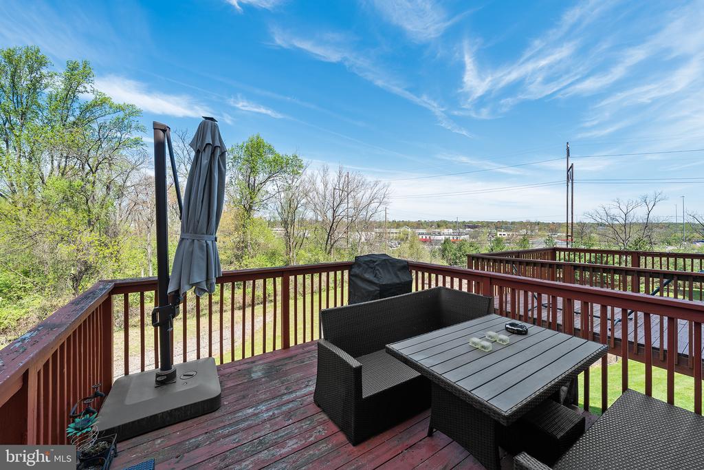 421 FORT HILL CIR