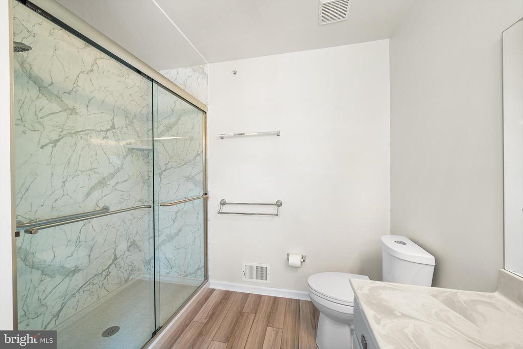 447 FORT HILL CIR
