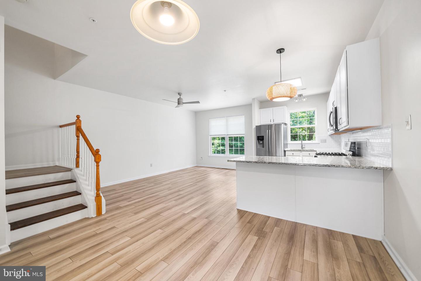 447 FORT HILL CIR