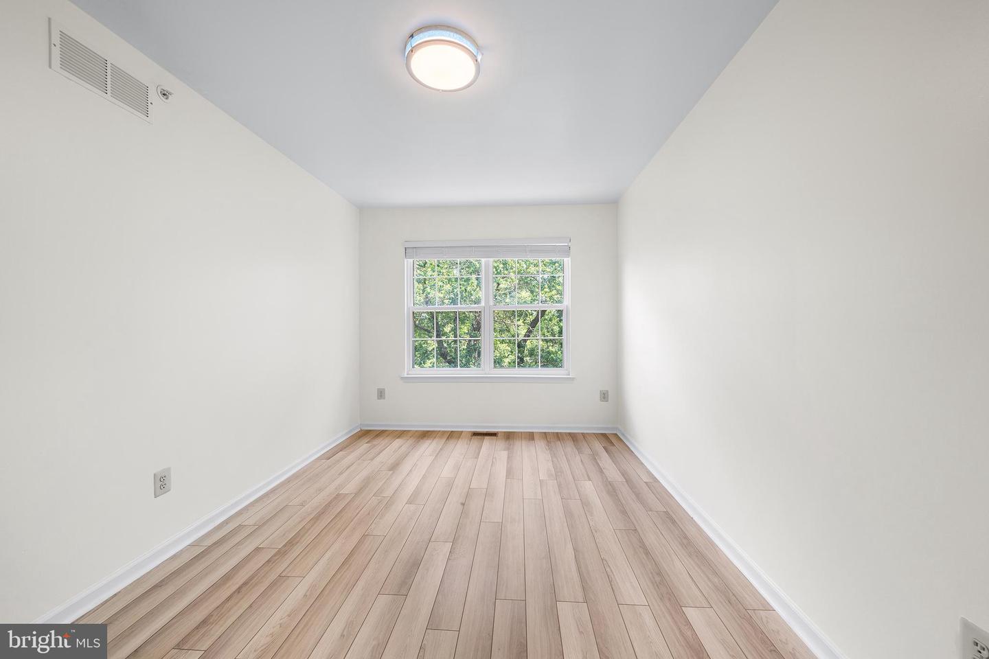 447 FORT HILL CIR