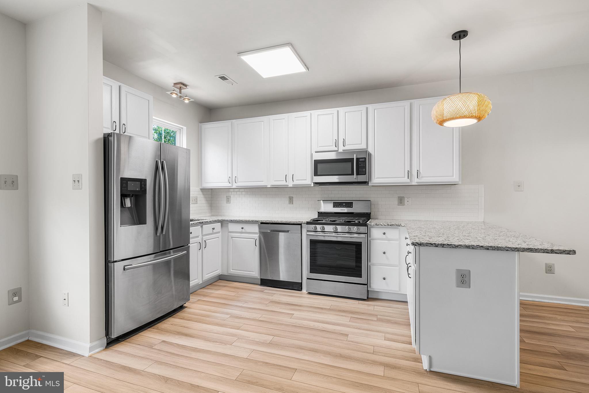 447 FORT HILL CIR