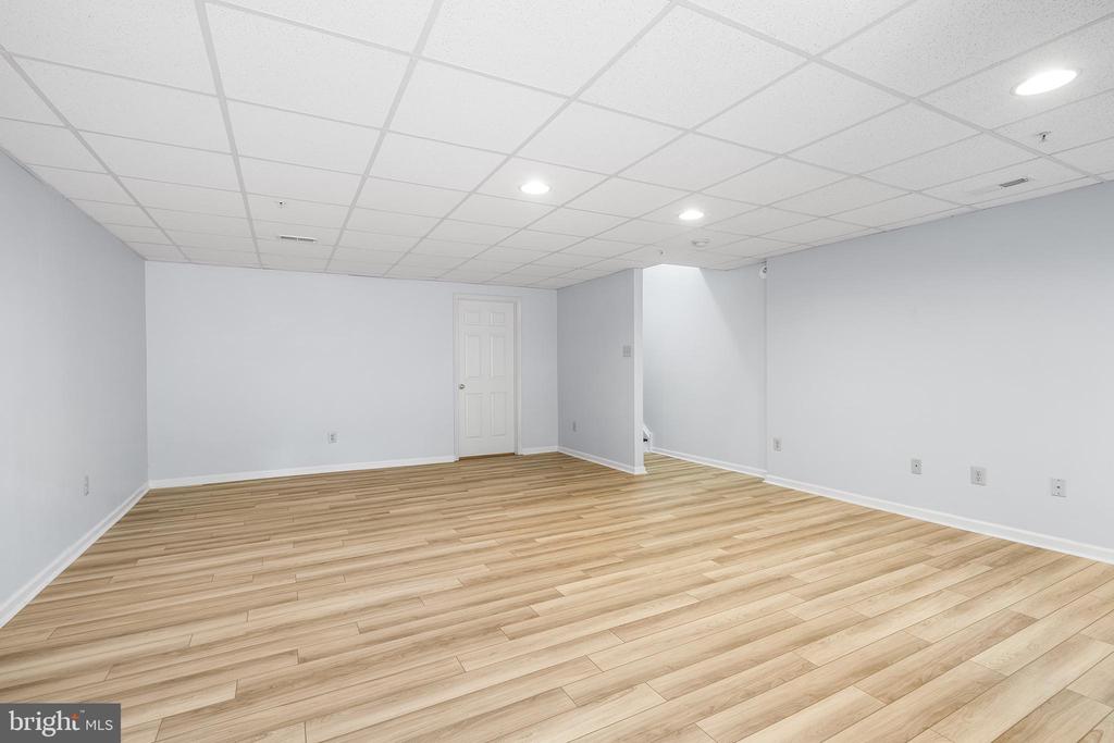 447 FORT HILL CIR
