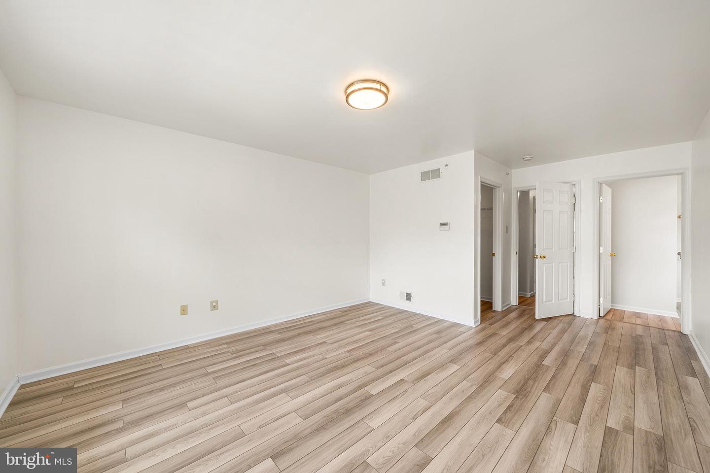 447 FORT HILL CIR