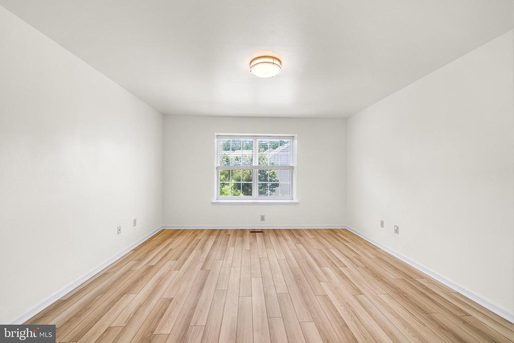 447 FORT HILL CIR