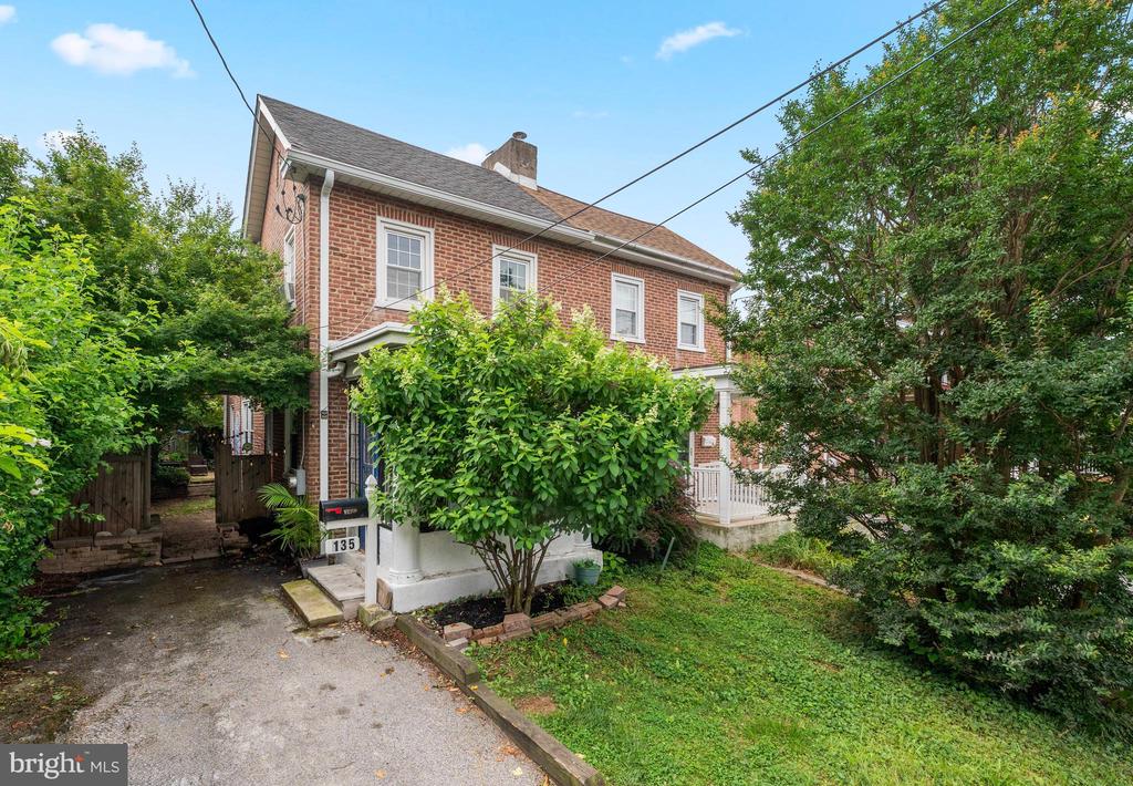 135 Simpson Rd