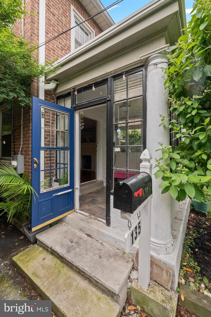 135 Simpson Rd