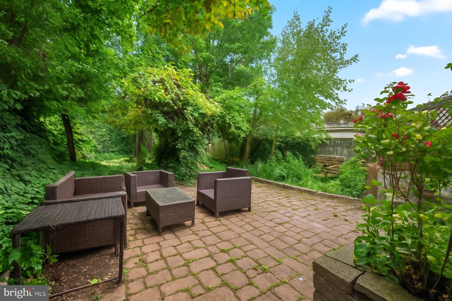 135 Simpson Rd