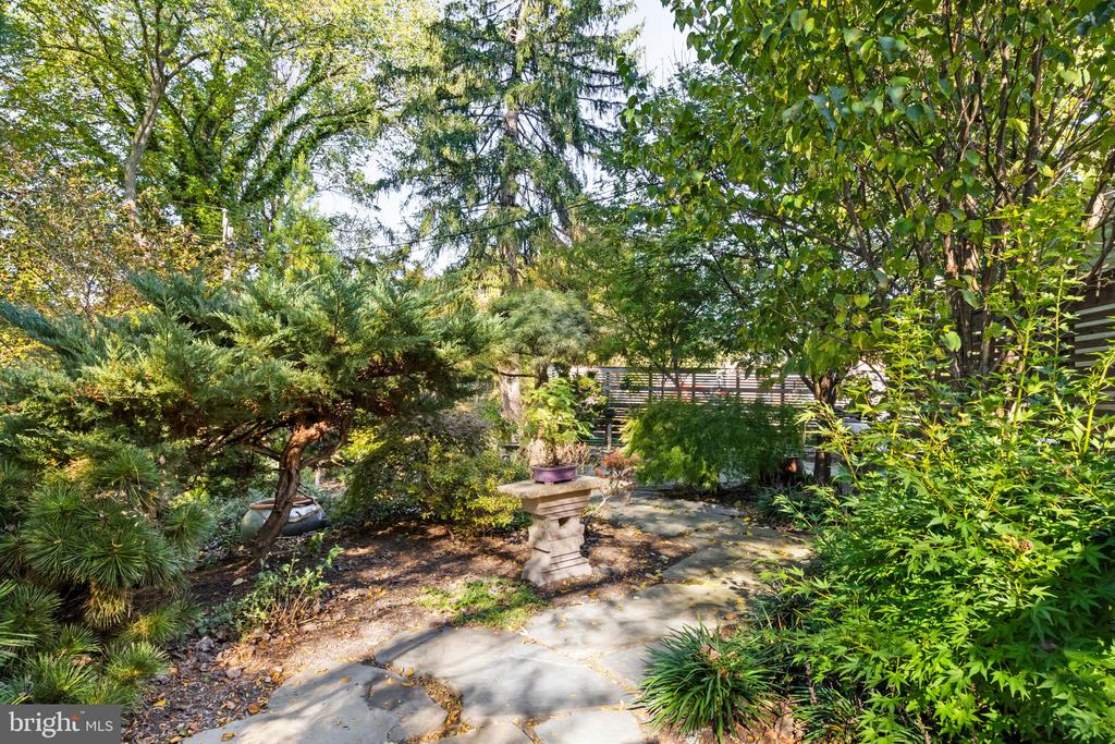 303 GLENWAY ROAD