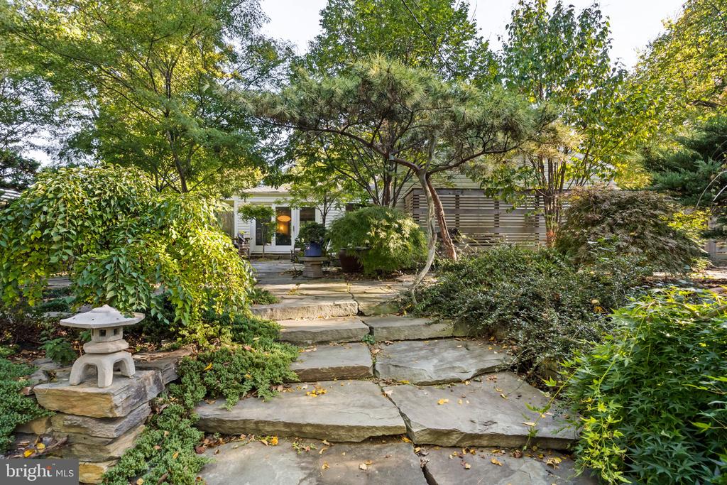 303 GLENWAY ROAD