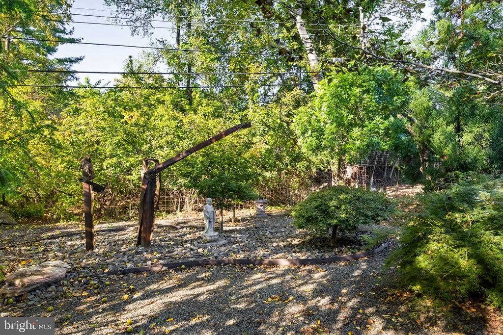 303 GLENWAY ROAD