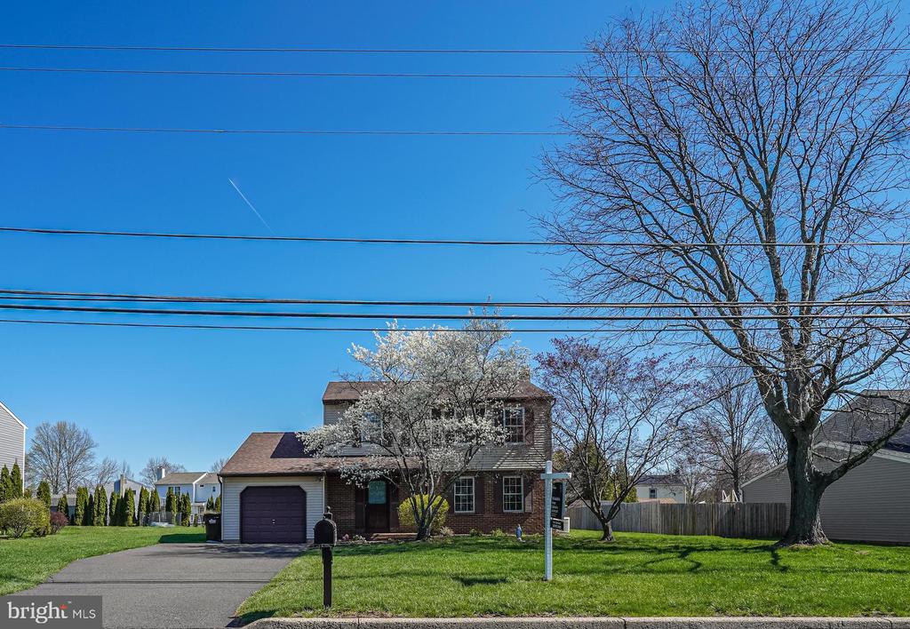 894 HERMAN ROAD