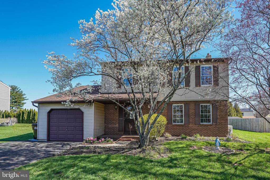 894 HERMAN ROAD