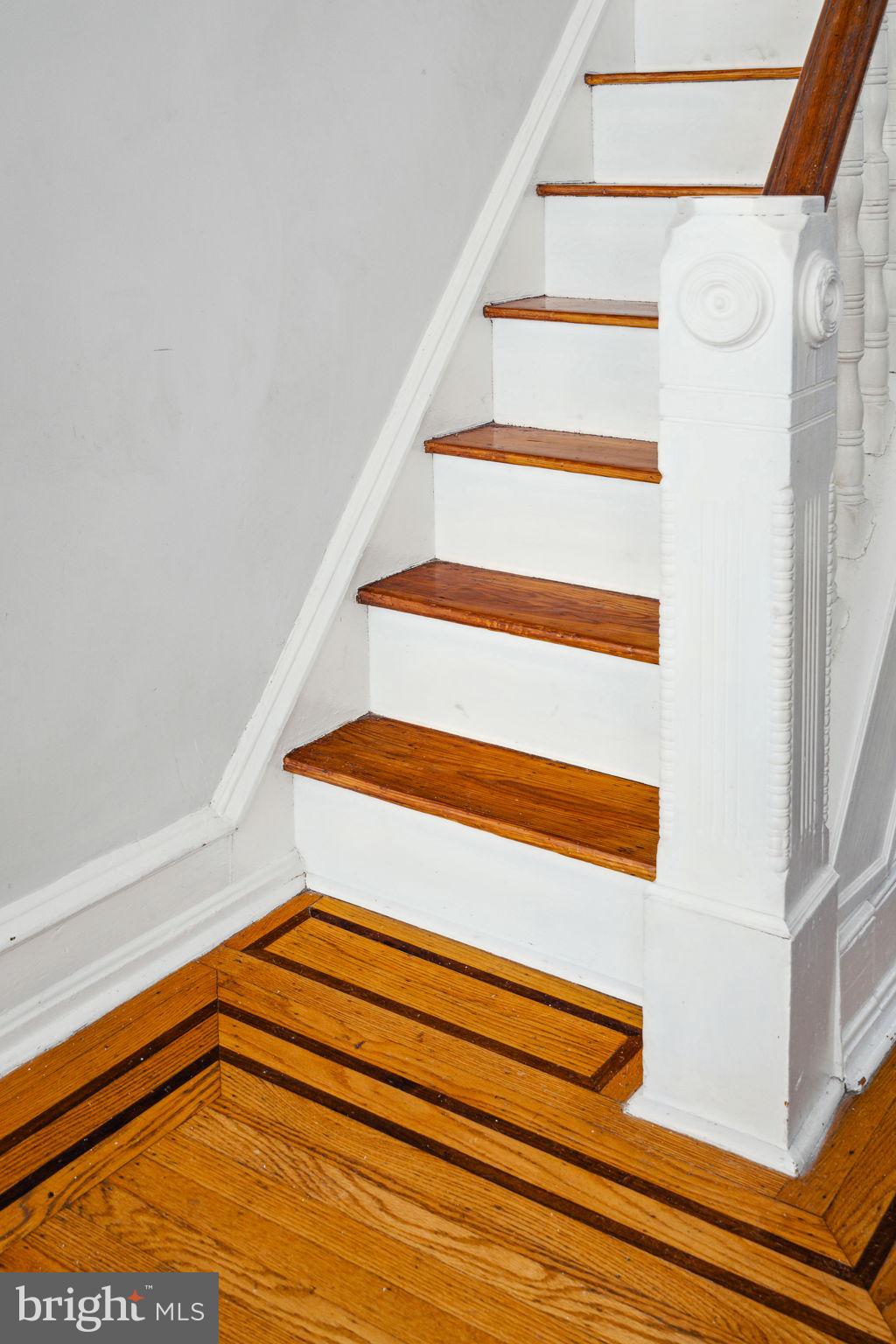 2663 E THOMPSON STREET