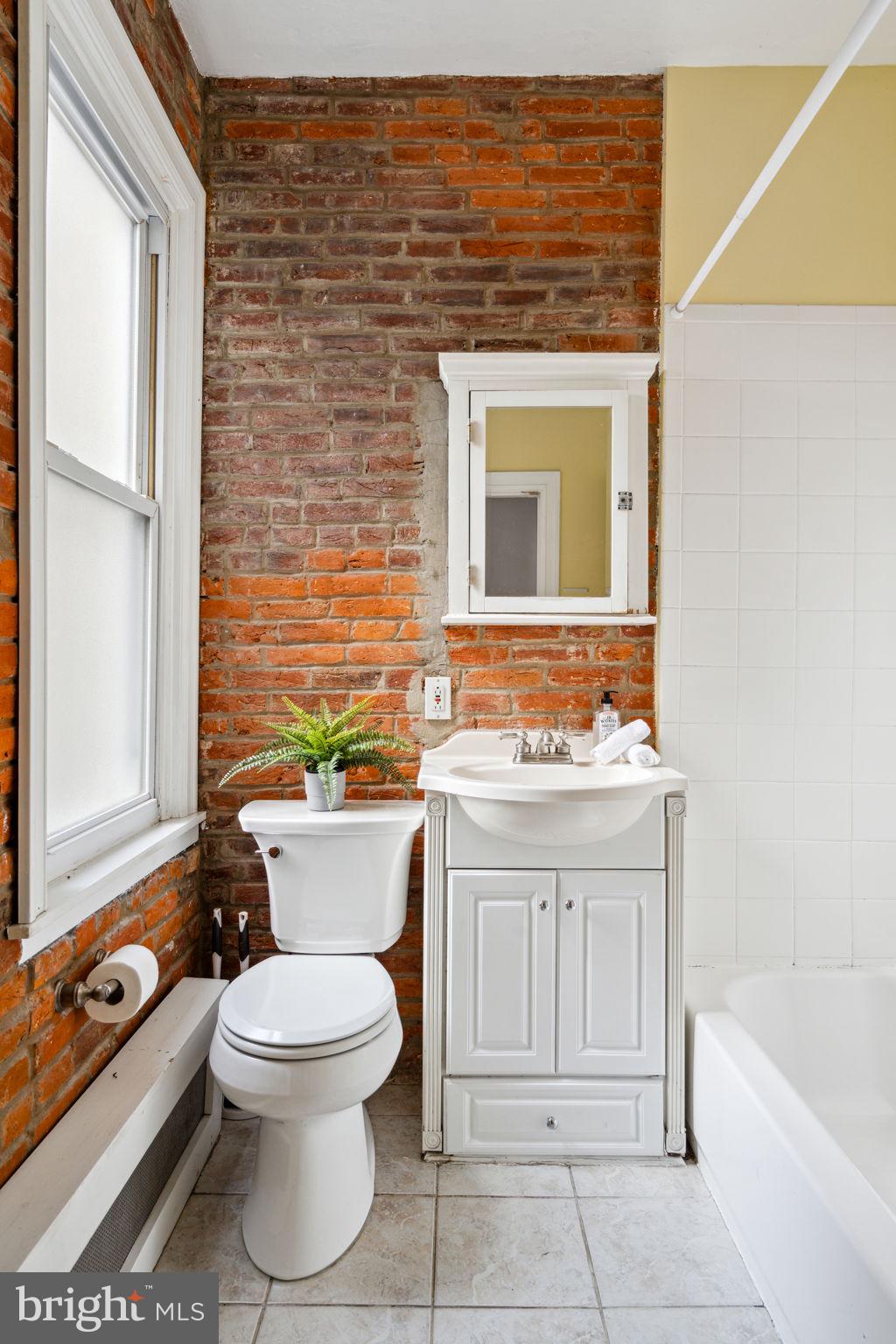 2663 E THOMPSON STREET