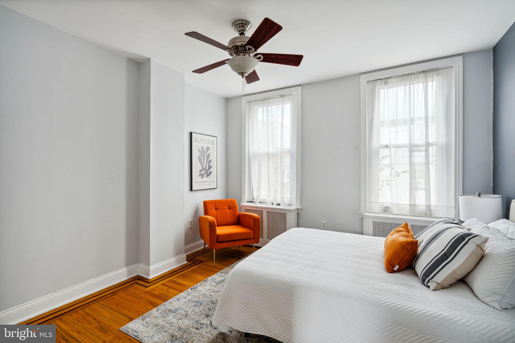 2663 E THOMPSON STREET