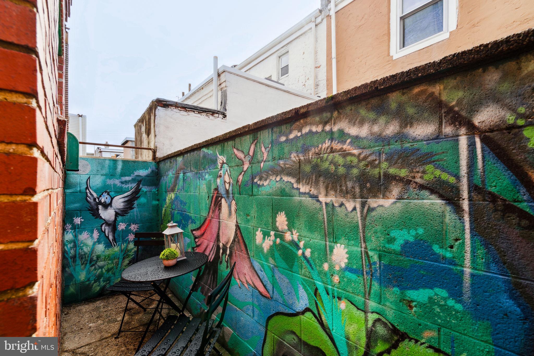 2663 E THOMPSON STREET