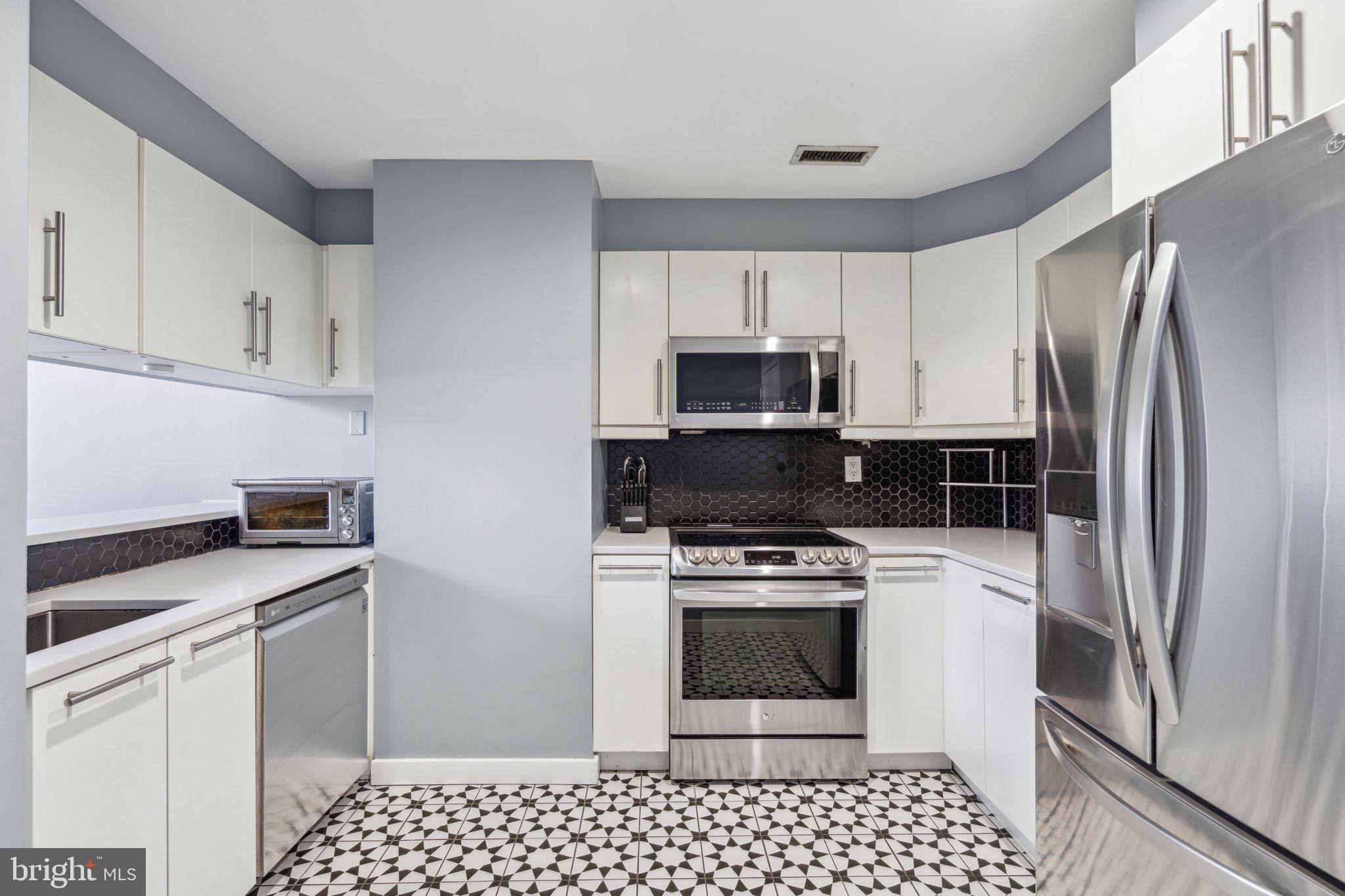 315 NEW STREET Unit: 410