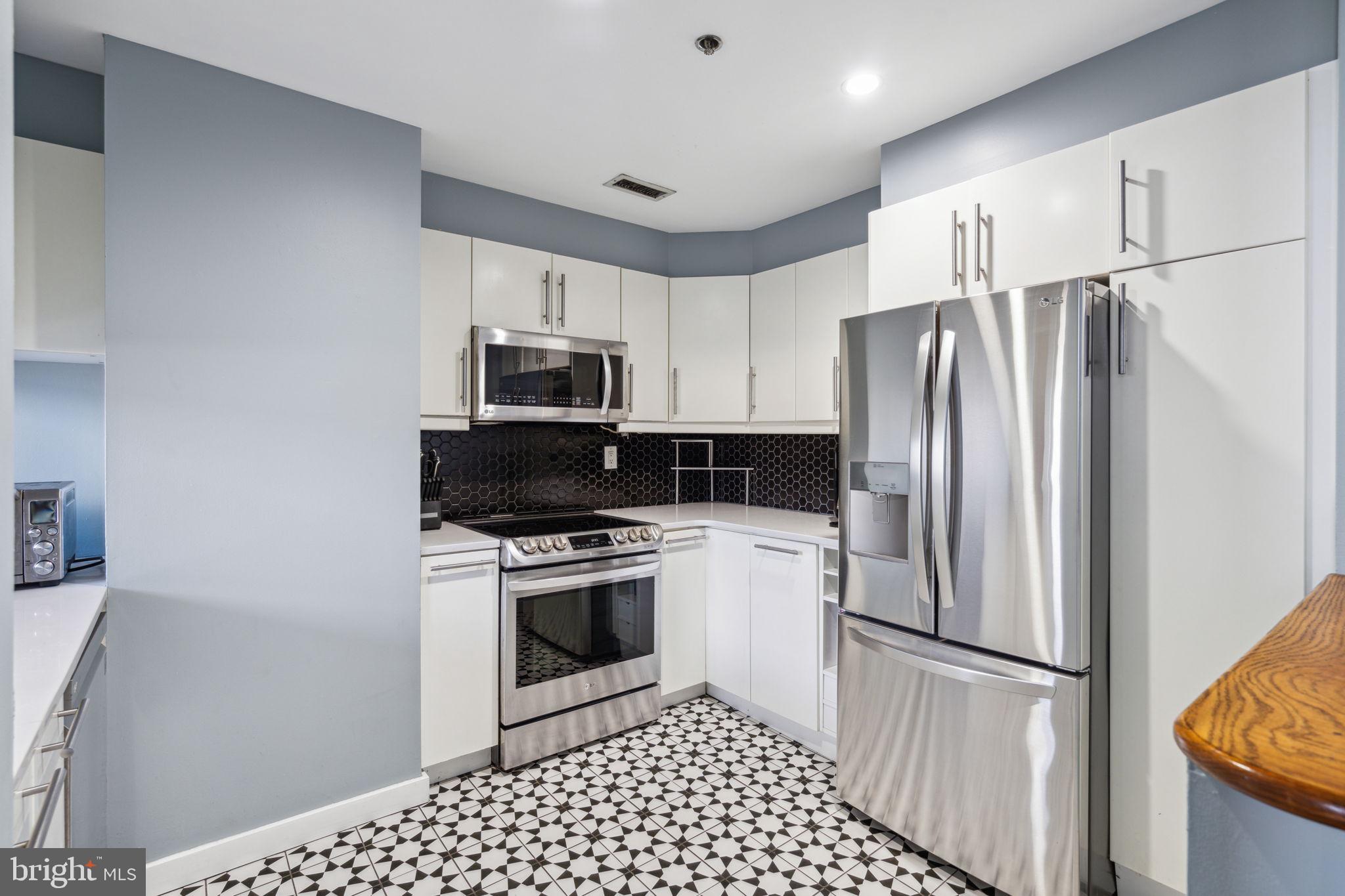 315 NEW STREET Unit: 410