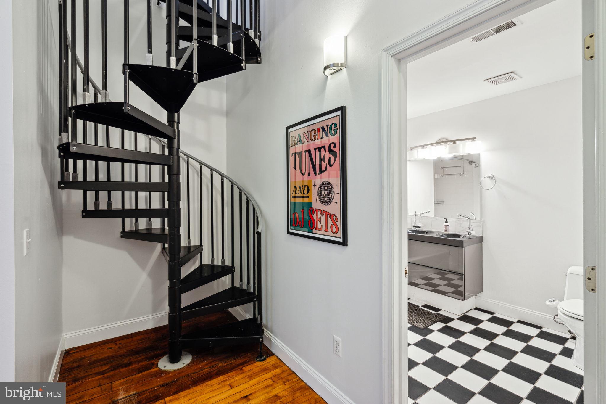 36 S STRAWBERRY STREET Unit: 2232