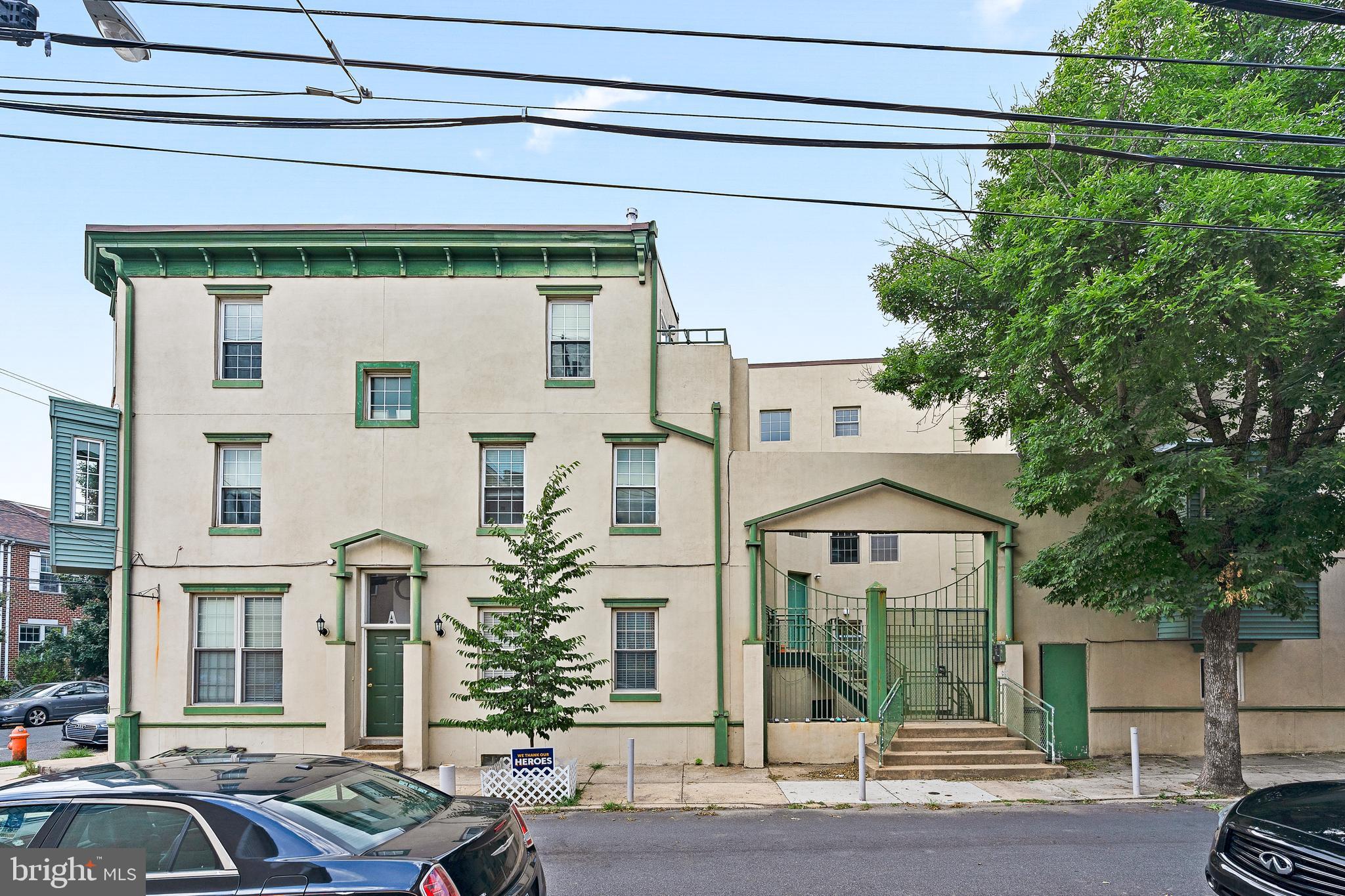 800 N LAWRENCE STREET Unit: E