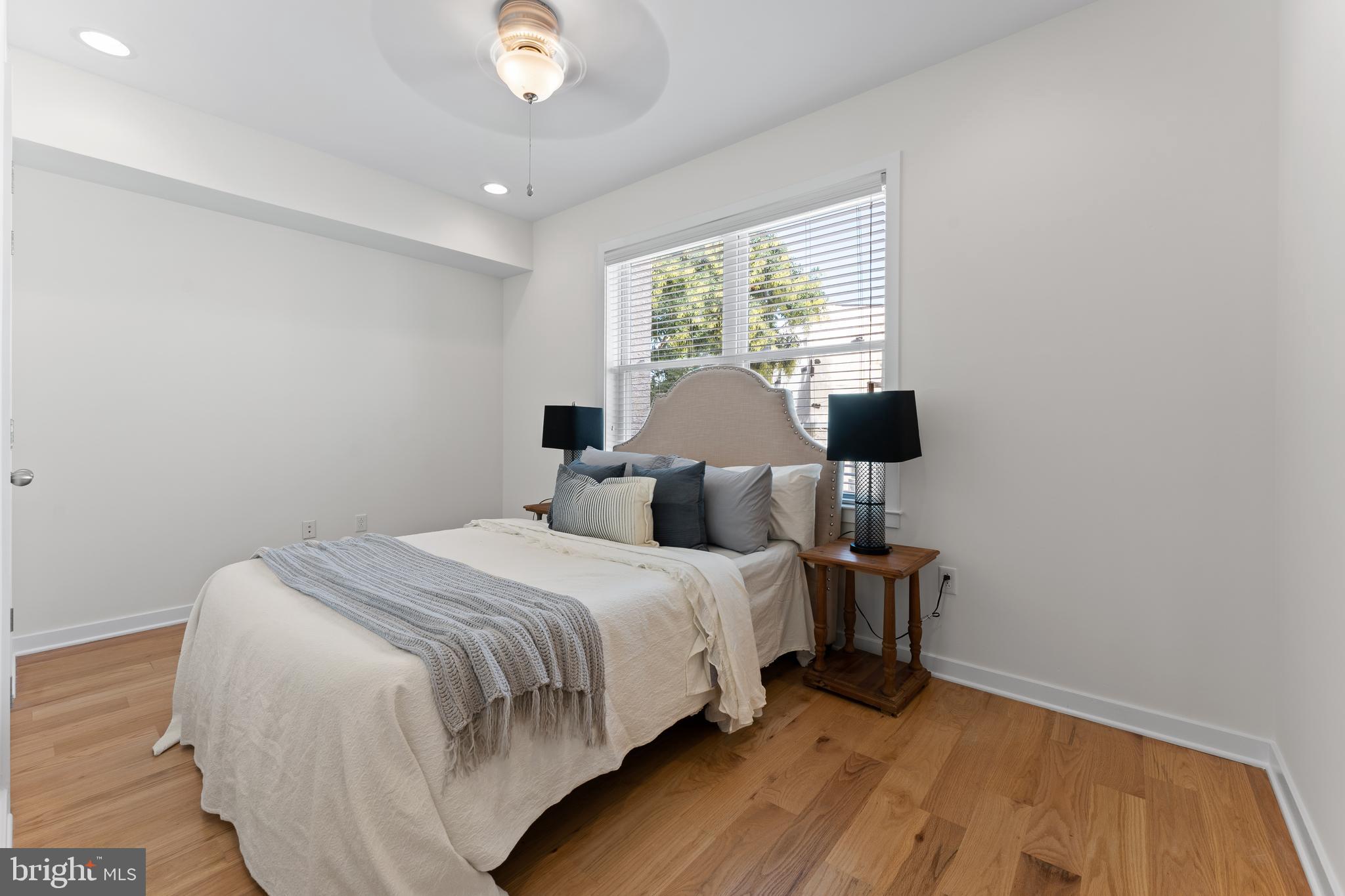 2516 Grays Ferry AVENUE