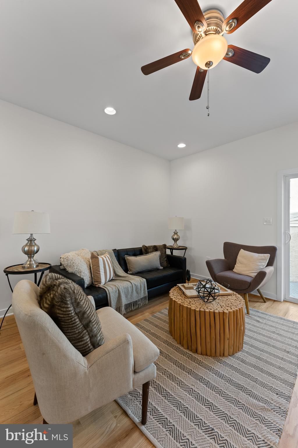 2516 Grays Ferry AVENUE