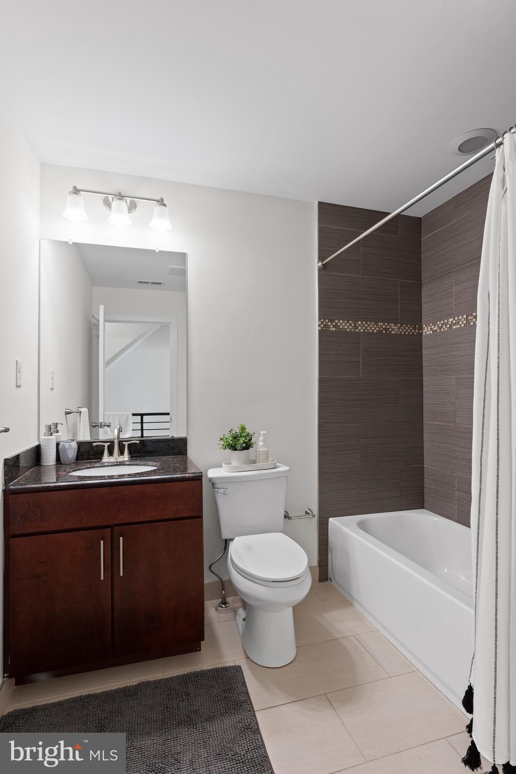 2516 Grays Ferry AVENUE