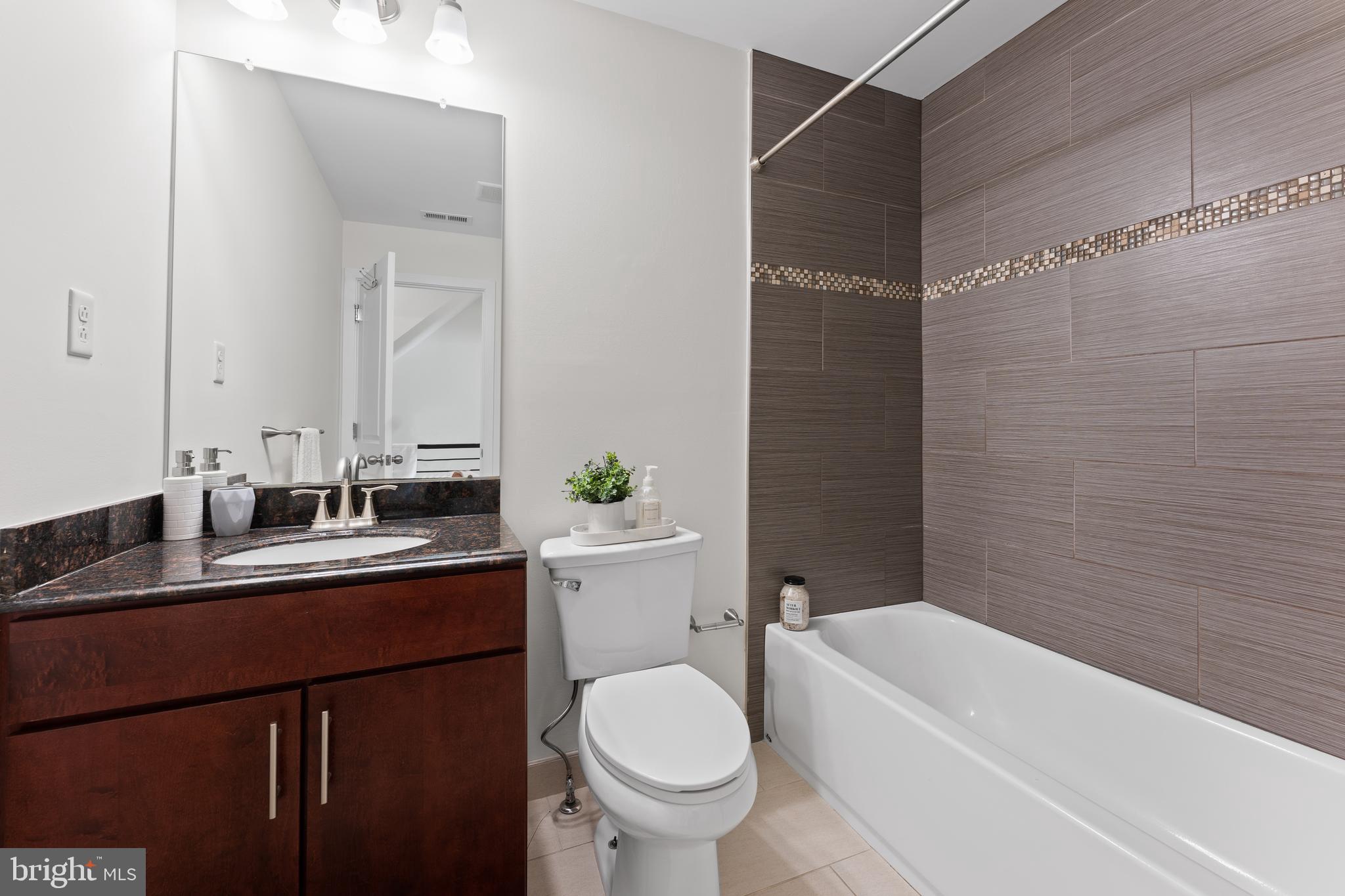 2516 Grays Ferry AVENUE