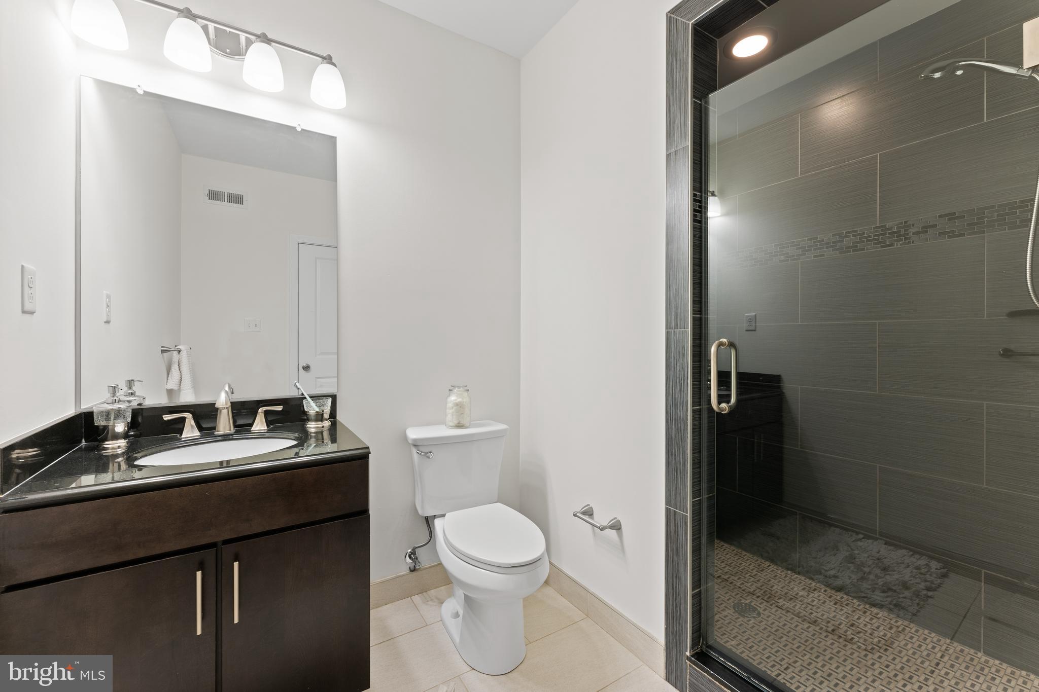 2516 Grays Ferry AVENUE