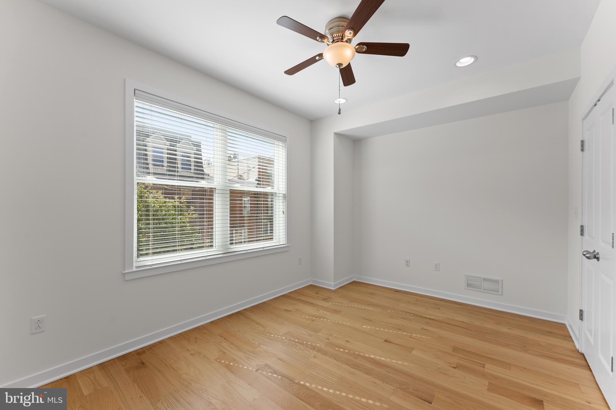 2516 Grays Ferry AVENUE