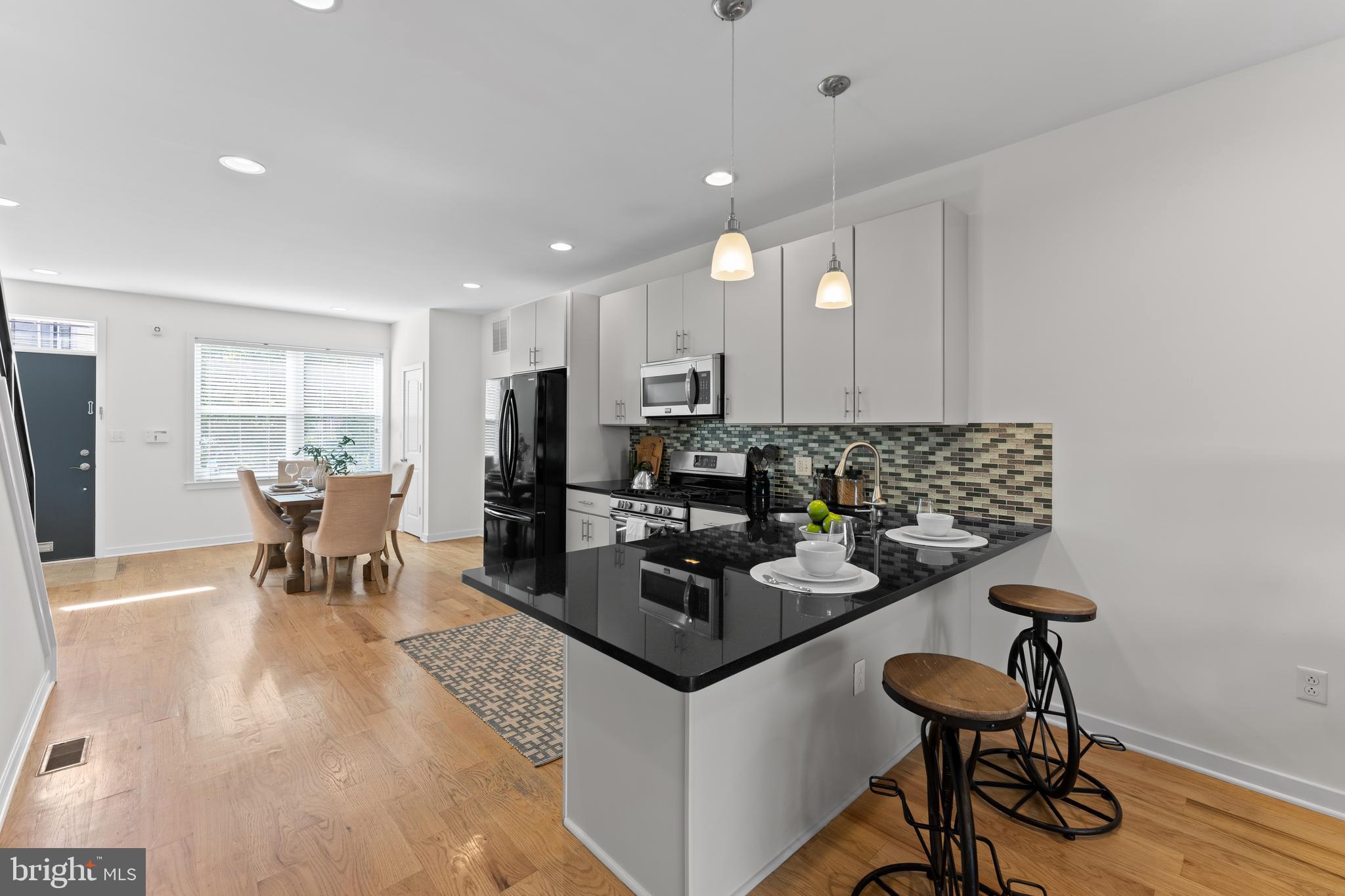 2516 Grays Ferry AVENUE