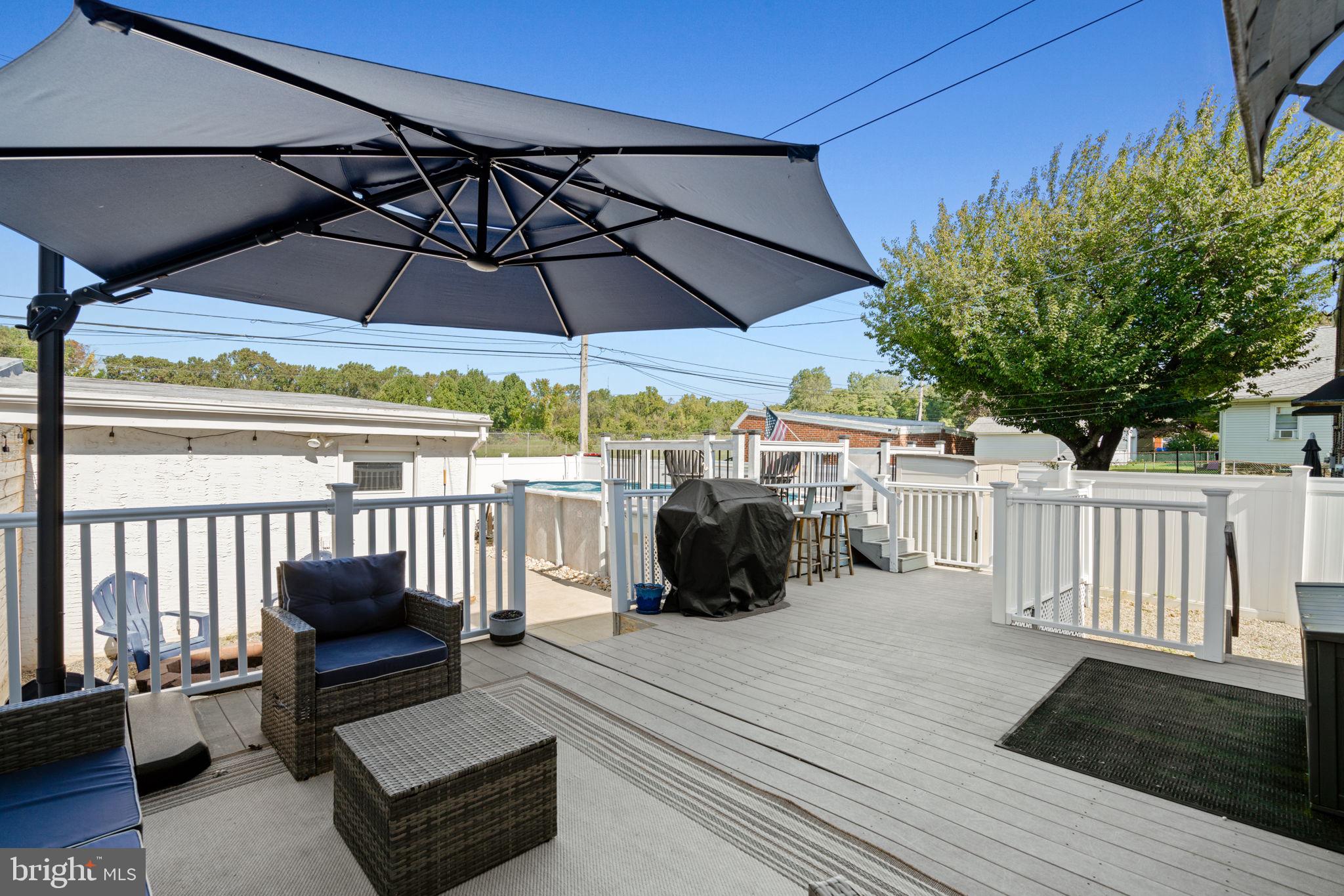 438 Flamingo STREET