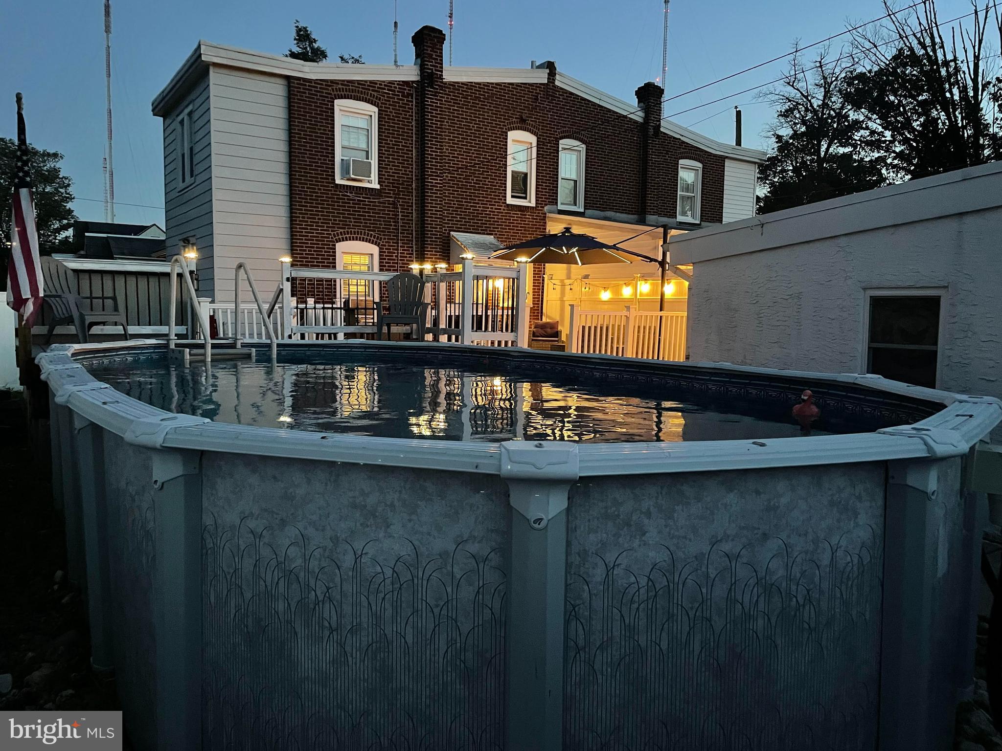 438 Flamingo STREET