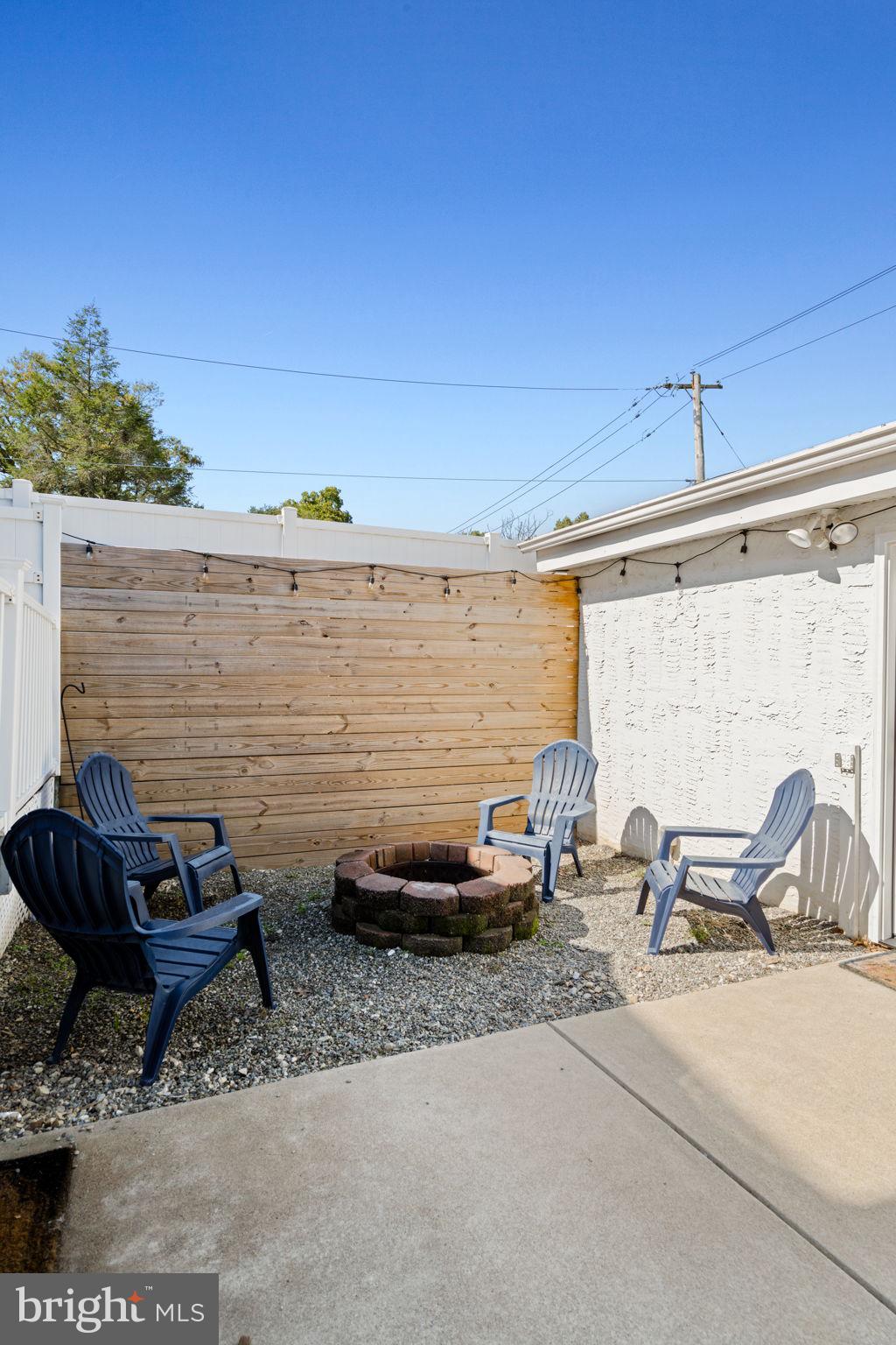438 Flamingo STREET