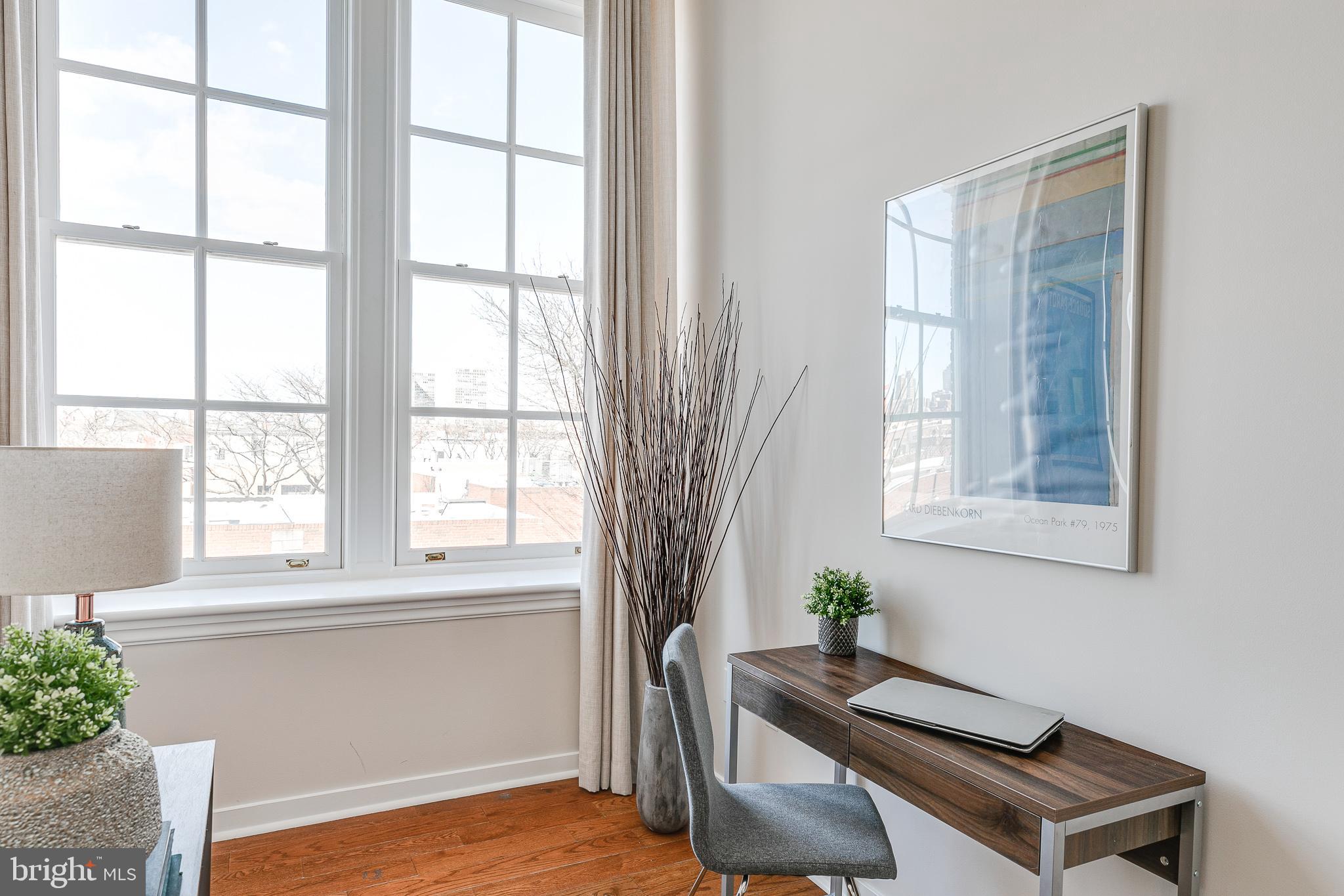 314 Catharine STREET Unit: 301C