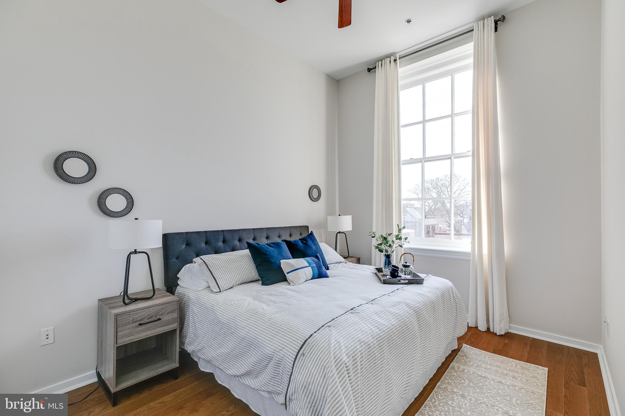 314 Catharine STREET Unit: 301C