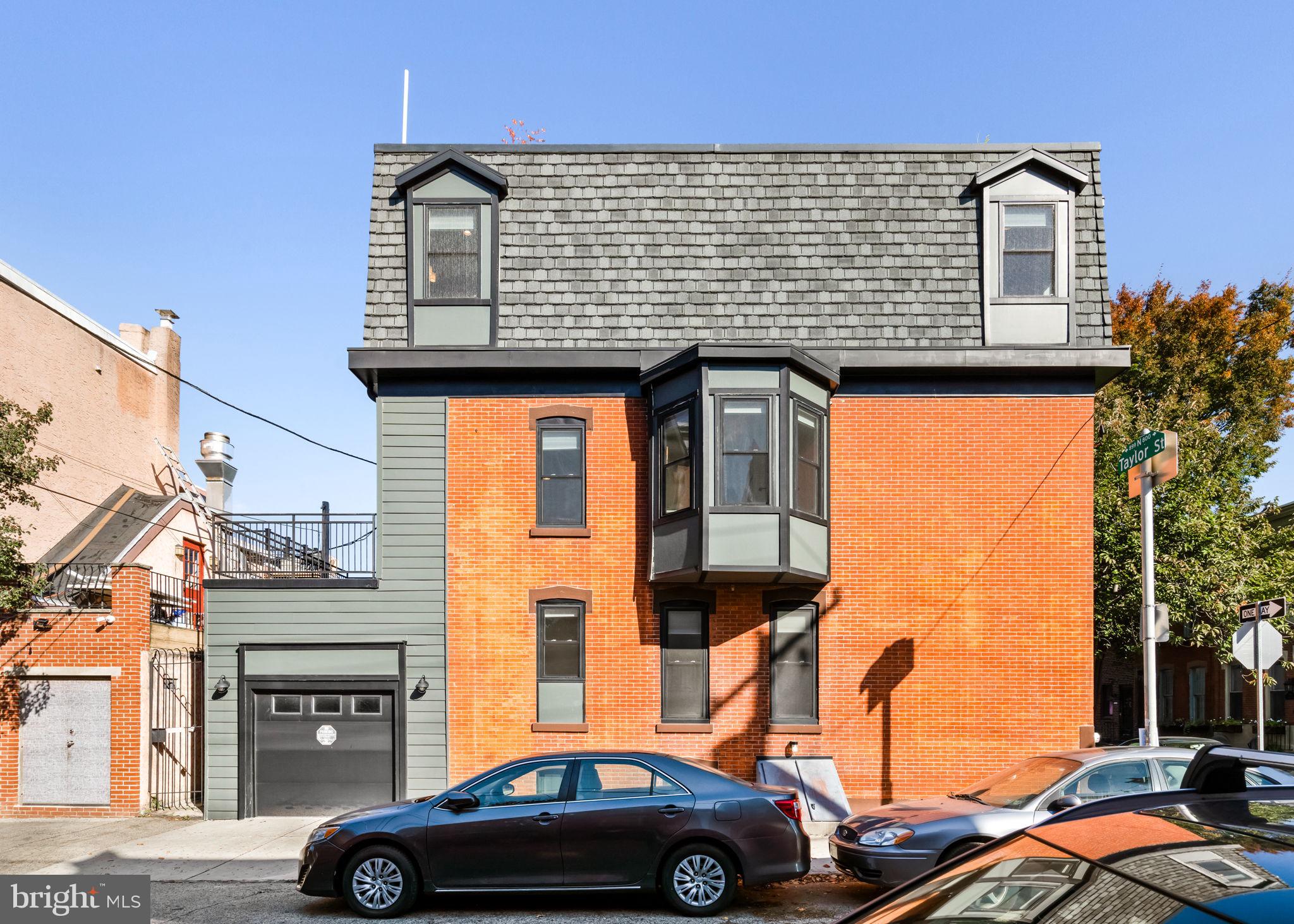 850 N Taylor STREET