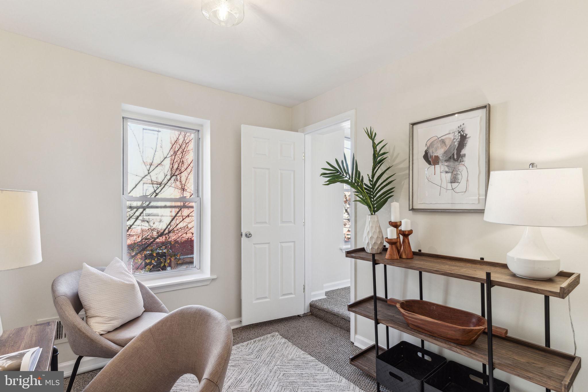 909 S 20th STREET Unit: 2