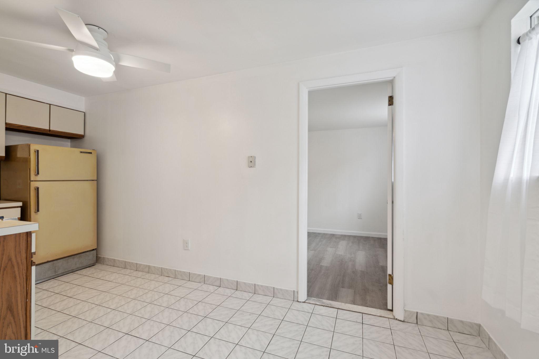 1129 McKean STREET Unit: 1