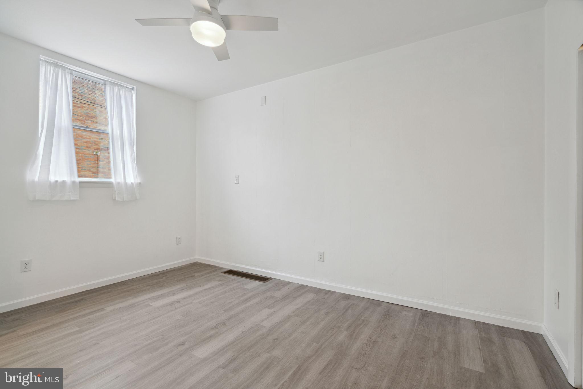 1129 McKean STREET Unit: 1
