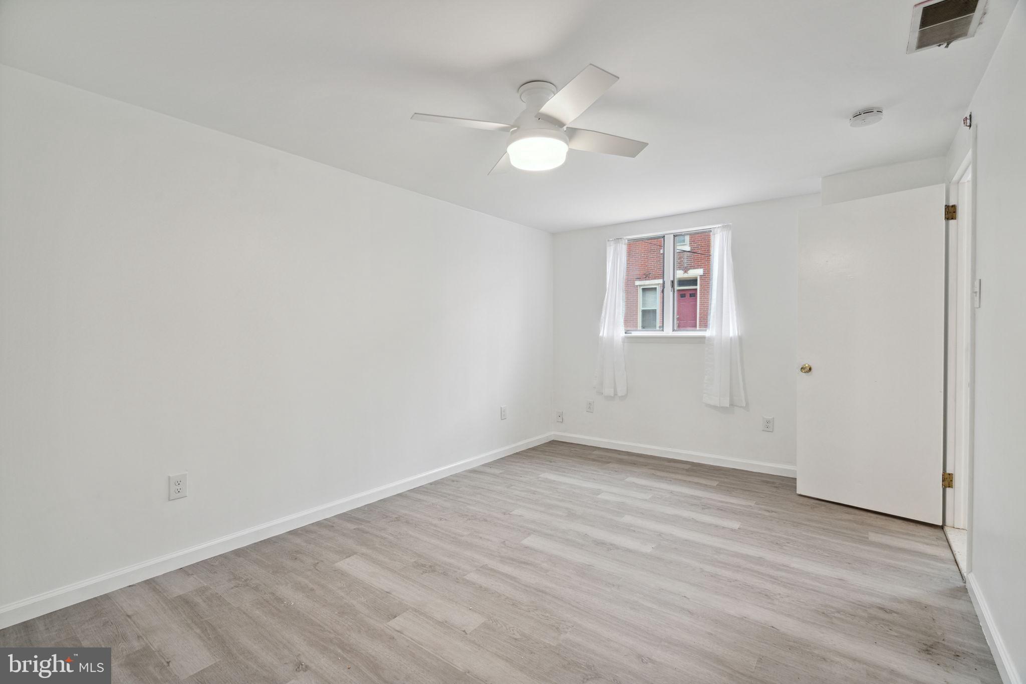 1129 McKean STREET Unit: 1