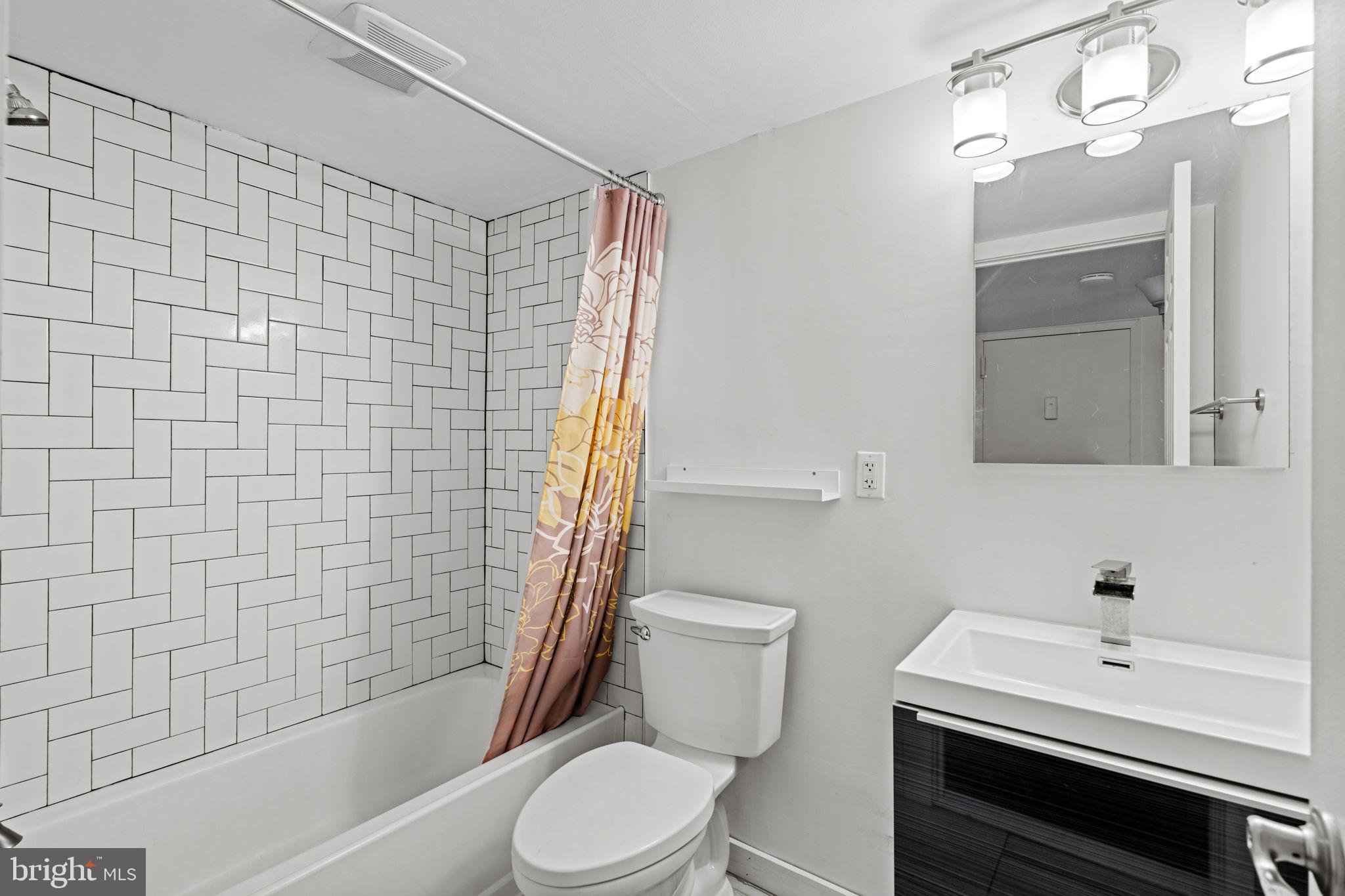 130 Spruce STREET Unit: 10A