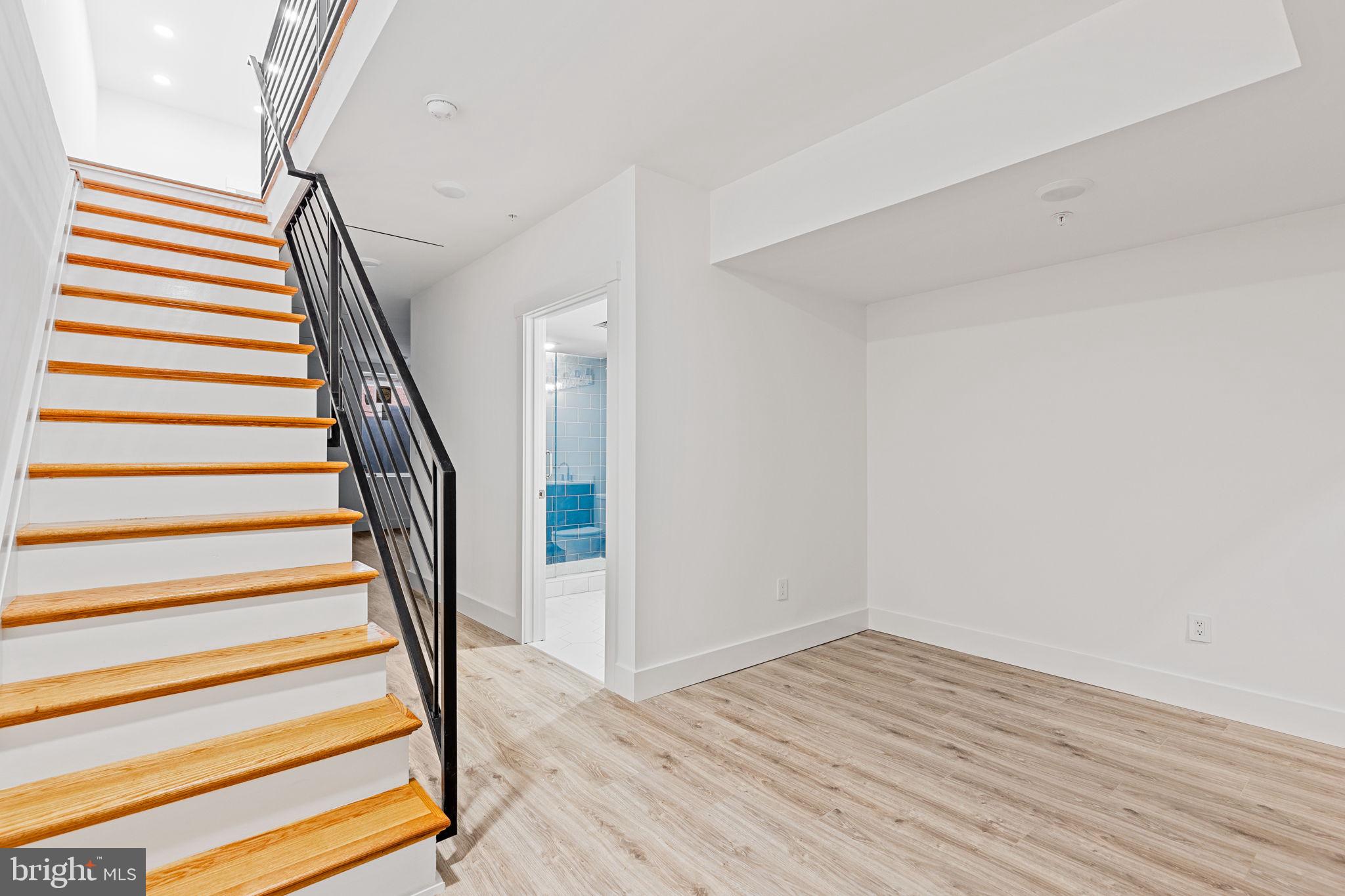 228 W Haines St